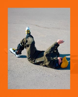 Všichni známe ten moment — když si sedneš pod svah a na chvíli jen dýcháš. Boty tě tahají, slunce svítí do očí, ale je ti...